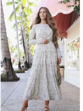 Dainty Jewells Long Floral Maxi Dress in Light Sage